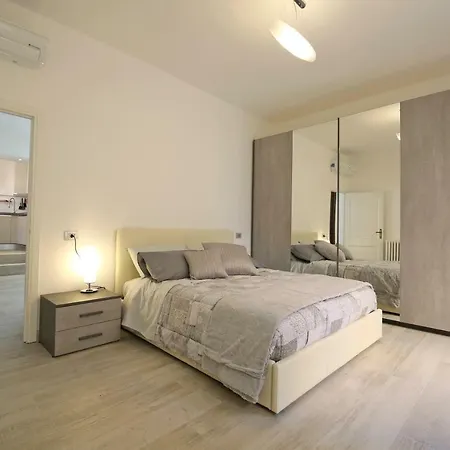 Via Garibaldi Apartamento *